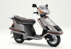 Honda Spacy 125 Striker Custom